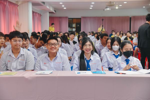 โรงเรียนปรีชานุศาสน์
